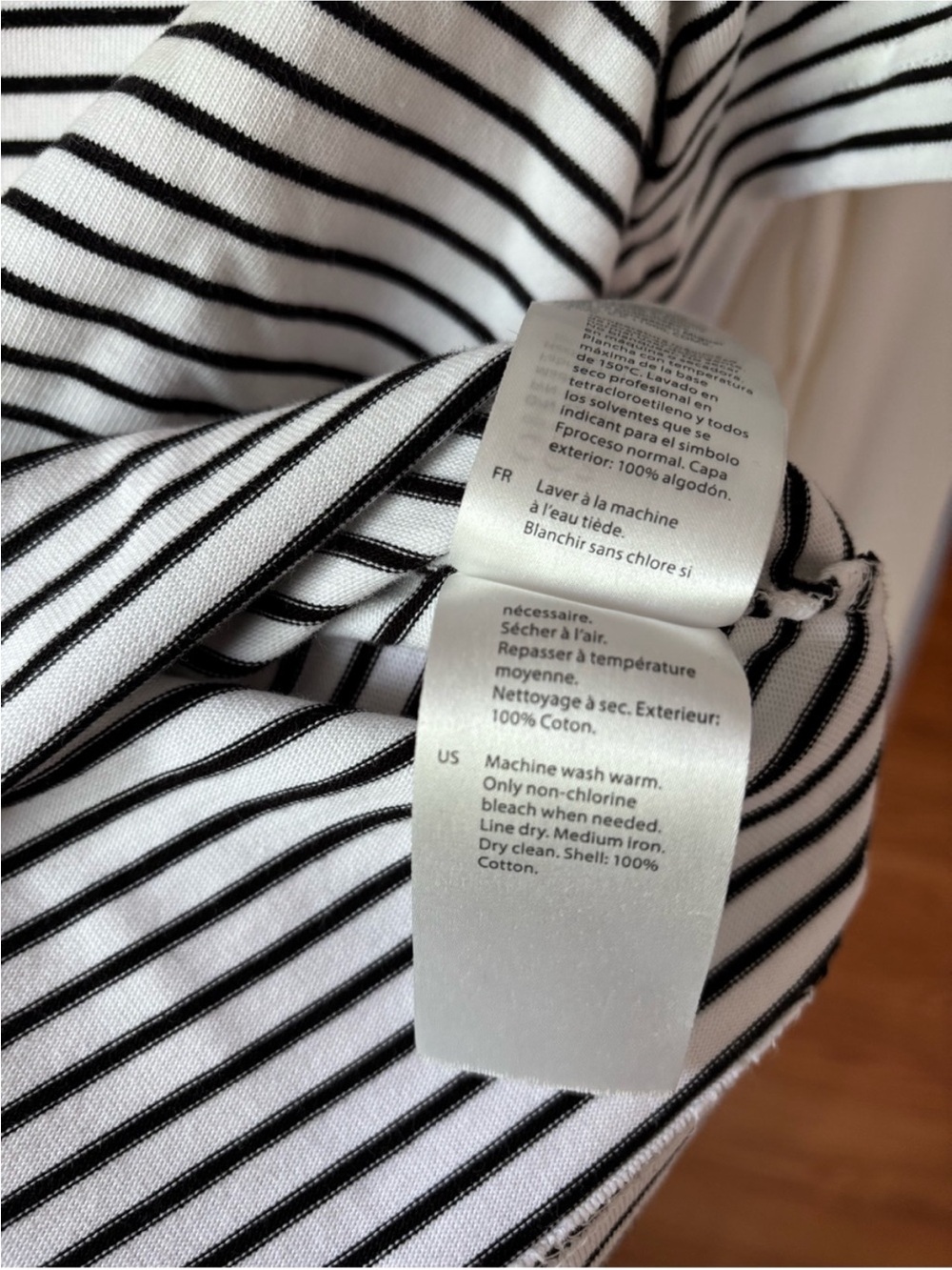 COS Clean-cut tee in black and white size Small - Picture 5 of 5